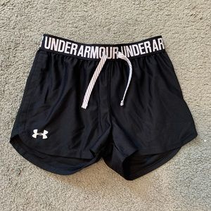 black under armour athletic shorts